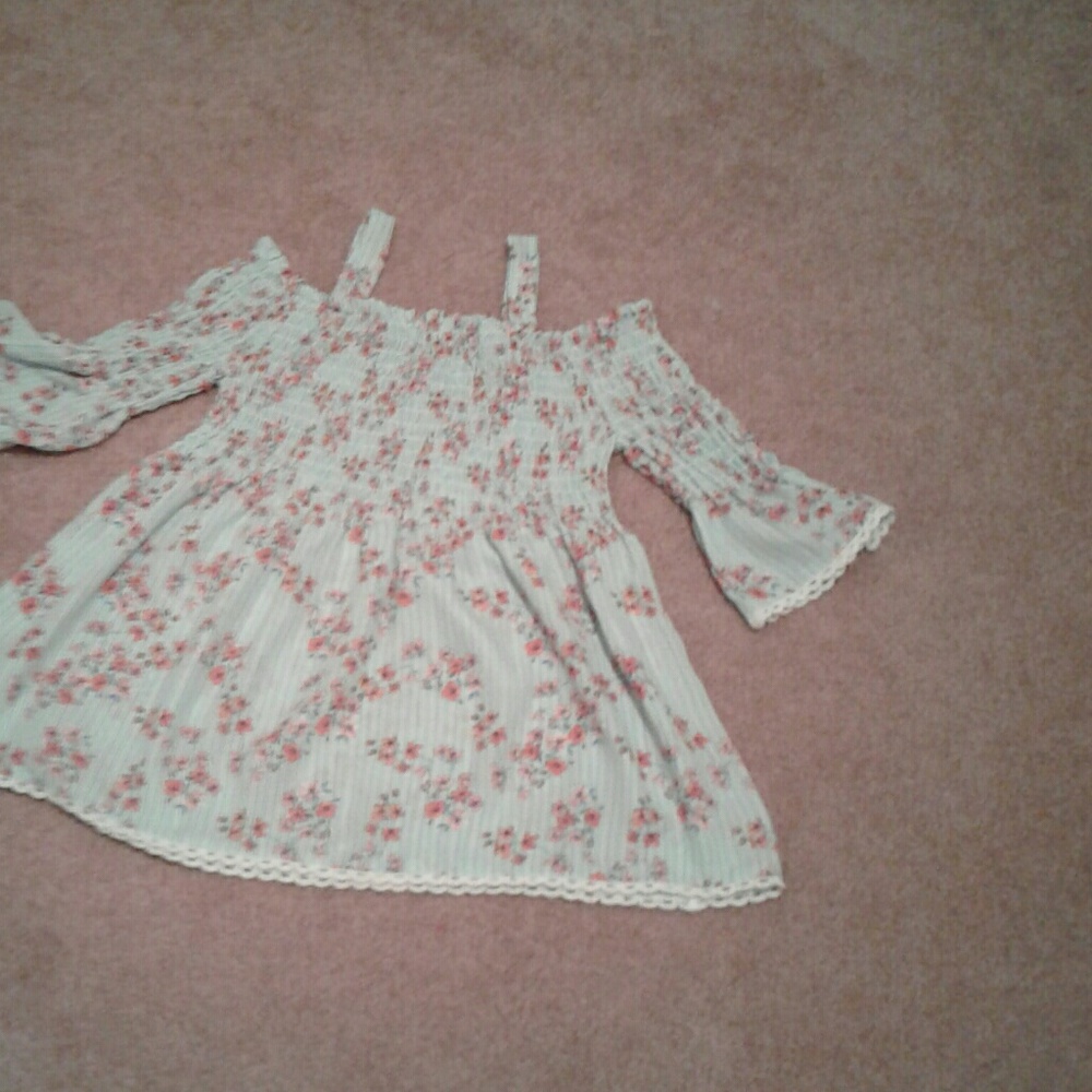 Girls cold shoulder top